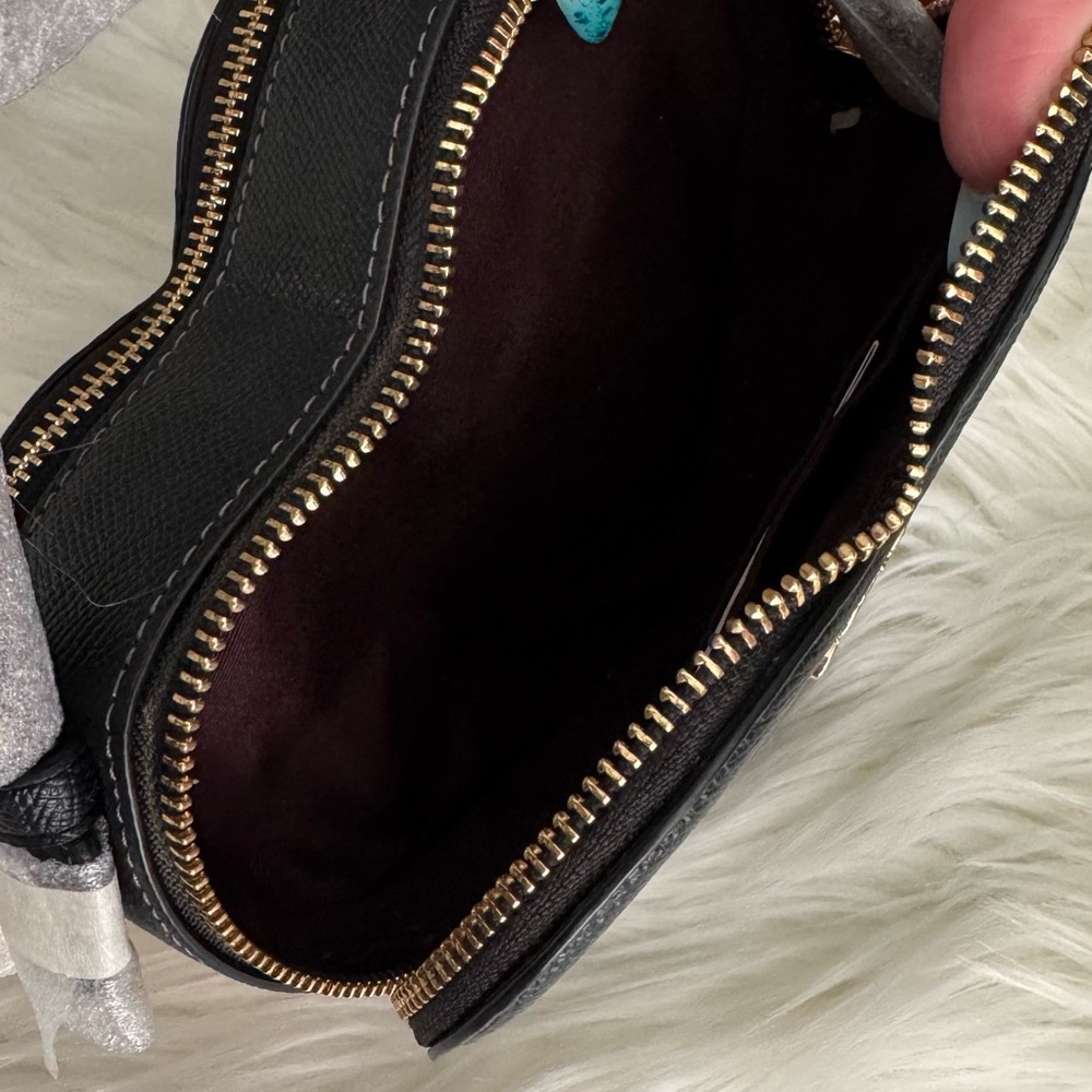 Coach Heart-Shaped Black Crossbody Bag - Picture 7 of 12